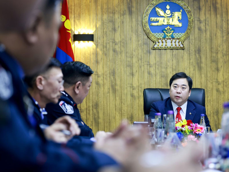 А.Баяр: Яаралтай тусламж хэрэгтэй өвчтөн дээр түргэний эмч 20 минутын дотор очдог болох зохицуулалт хийе